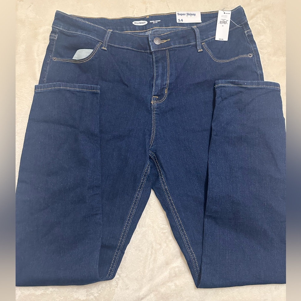 SUPER SKINNY Mid Rise jeans